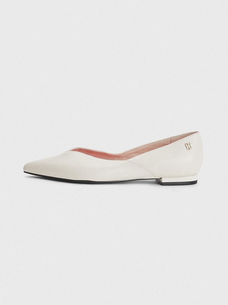 Beige Tommy Hilfiger Leather Ballerina Flat Shoes | NZ_W21601