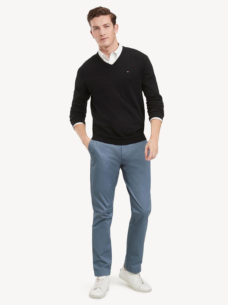 Black Tommy Hilfiger Essential V-Neck Sweaters | NZ_M31166