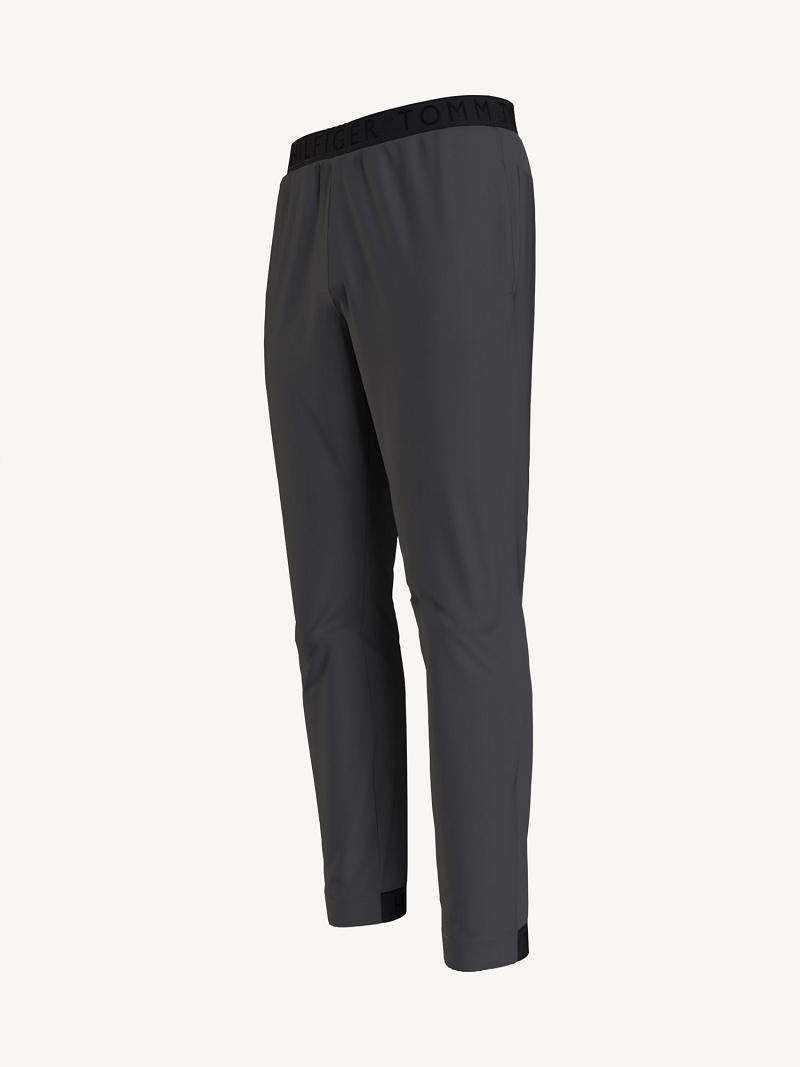 Black Tommy Hilfiger Essential tech Jogger | NZ_M31349