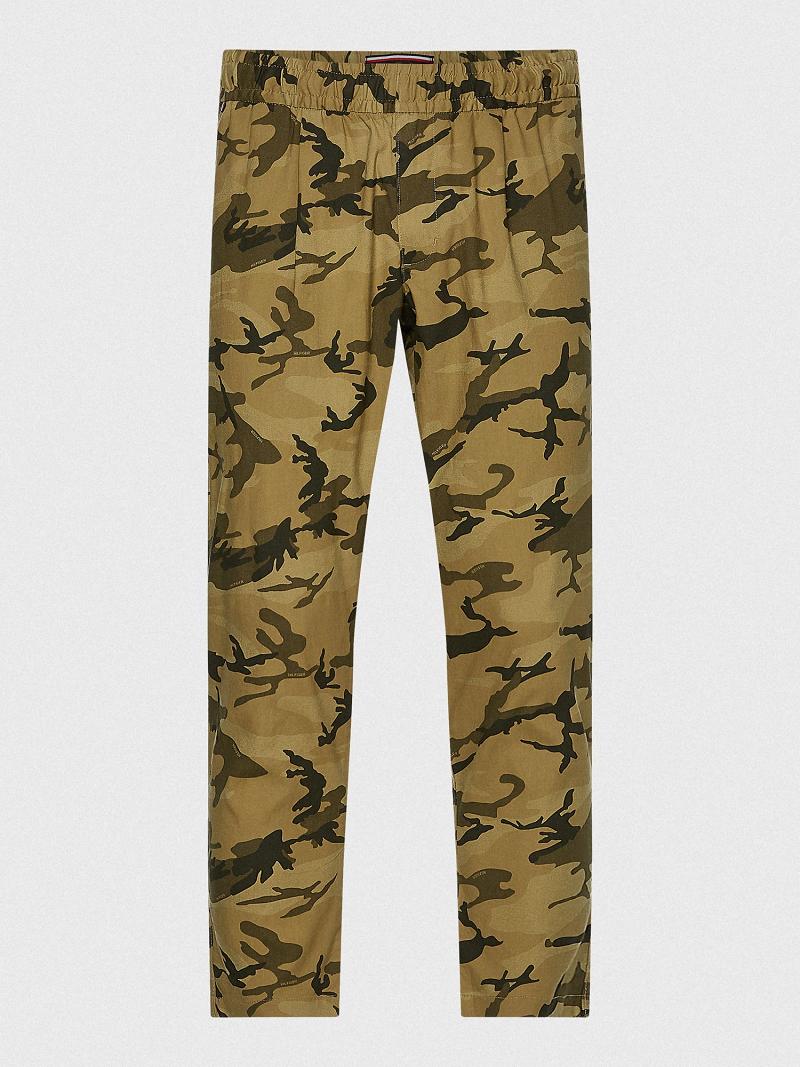 Green Tommy Hilfiger Tapered fit camo Pants | NZ_M31342