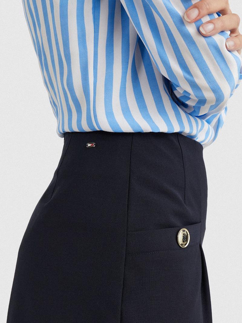 Navy Tommy Hilfiger Solid Pleated Shorts | NZ_W21314