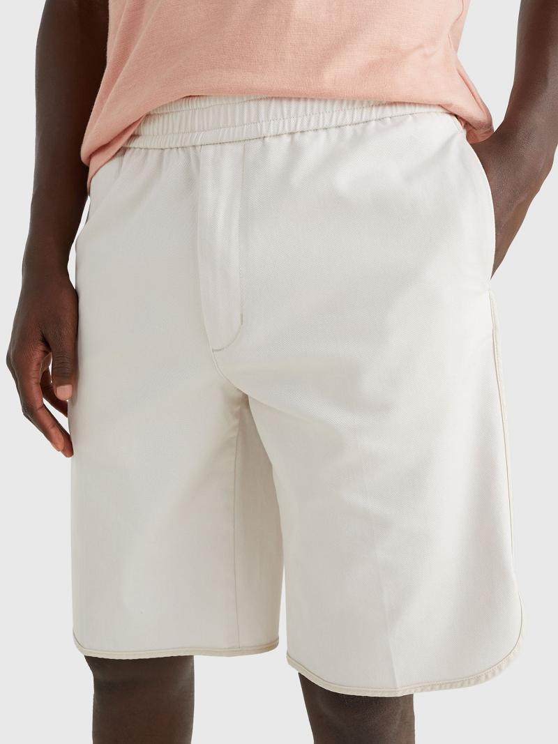 White Tommy Hilfiger Solid long Shorts | NZ_M31225